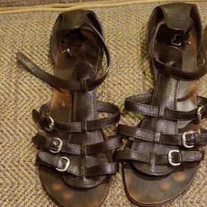 GIUSEPPE ZANOTTI DESIGN Red description.